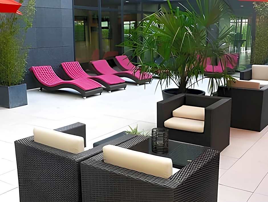 Clarion Suites Senart Paris Sud and Spa