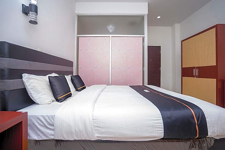 OYO 2695 D'es Guest House