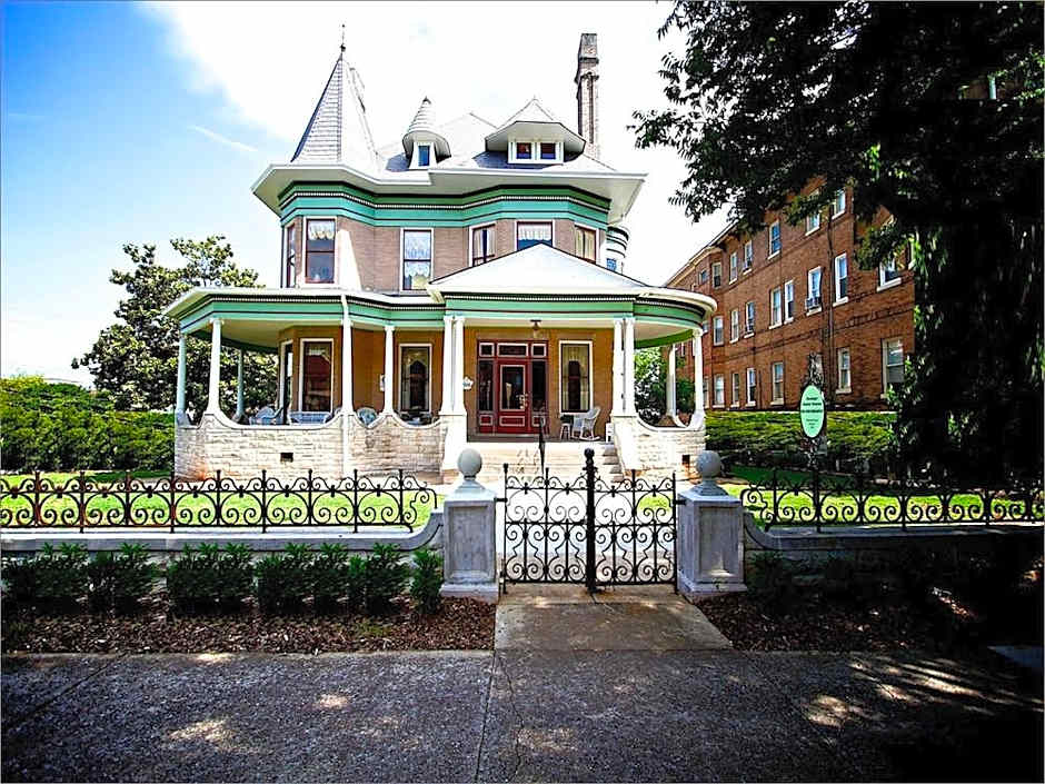 Hassinger Daniels Guest House