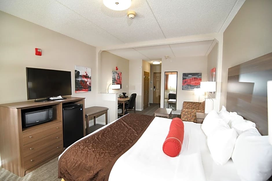 Best Western Plus Sandusky Hotel & Suites