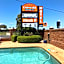 Cotswold Motor Inn