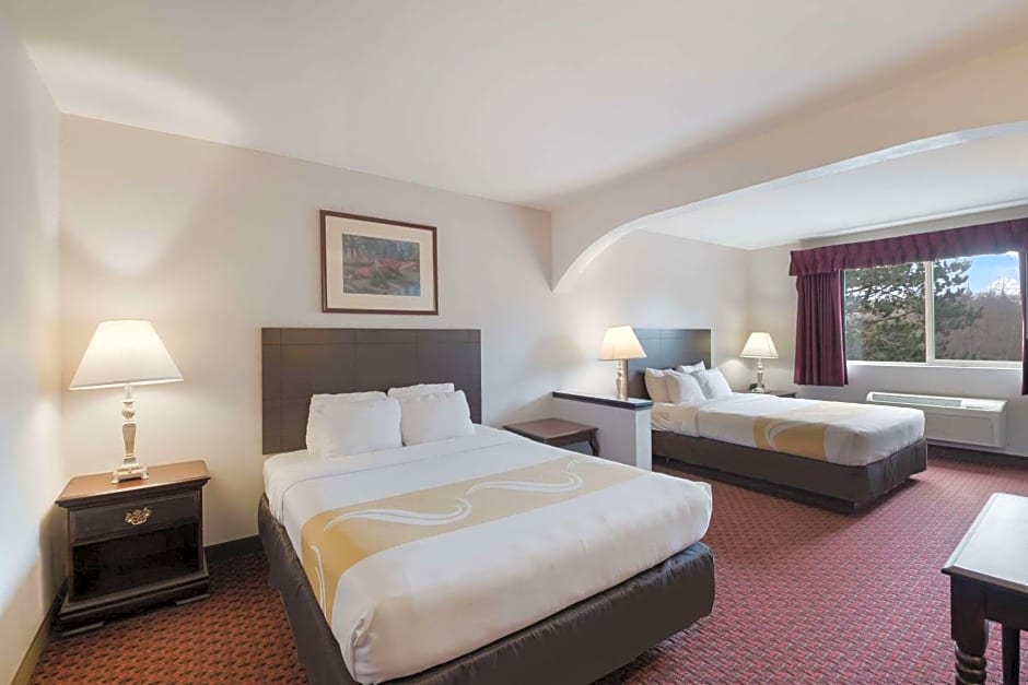 Quality Inn Grand Suites Bellingham