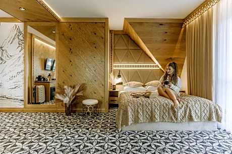Premium triple room with balcony and mountain view no. 23