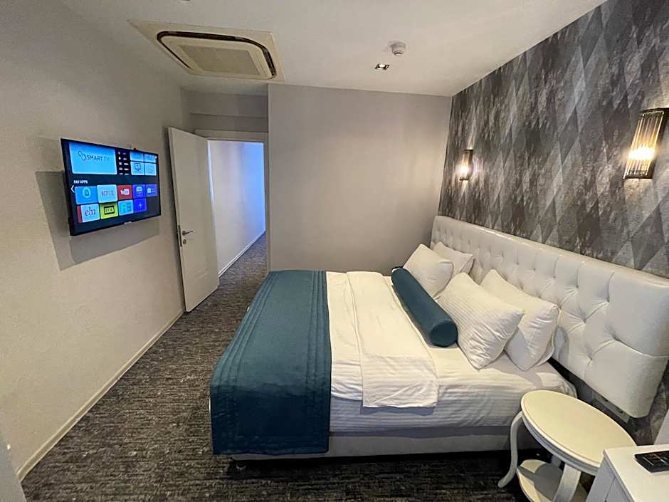 Weingart Seaside Hotel