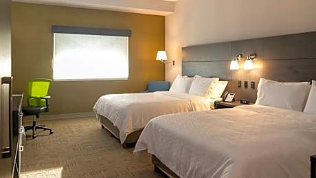 Standard Room with Two Queen Beds