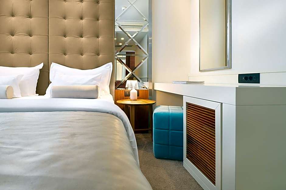 Time Boutique Hotel