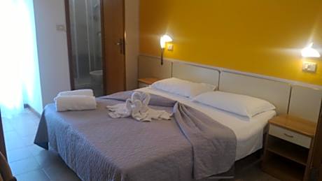 Quadruple Room with Balcony - Beach Package