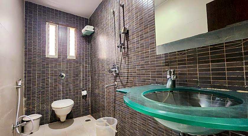 Hotel Lee International