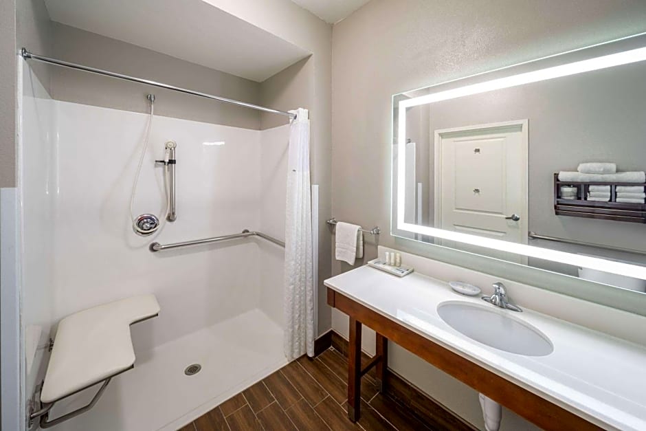 La Quinta Inn & Suites by Wyndham Houston Nw Beltway 8 / West Rd