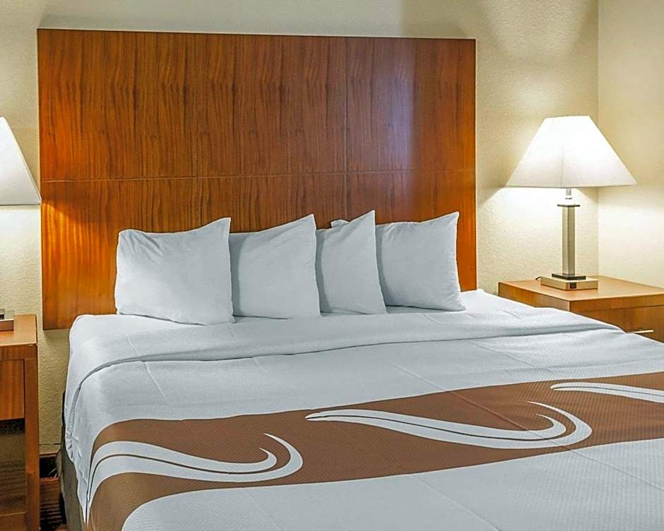 Quality Inn & Suites Albuquerque West