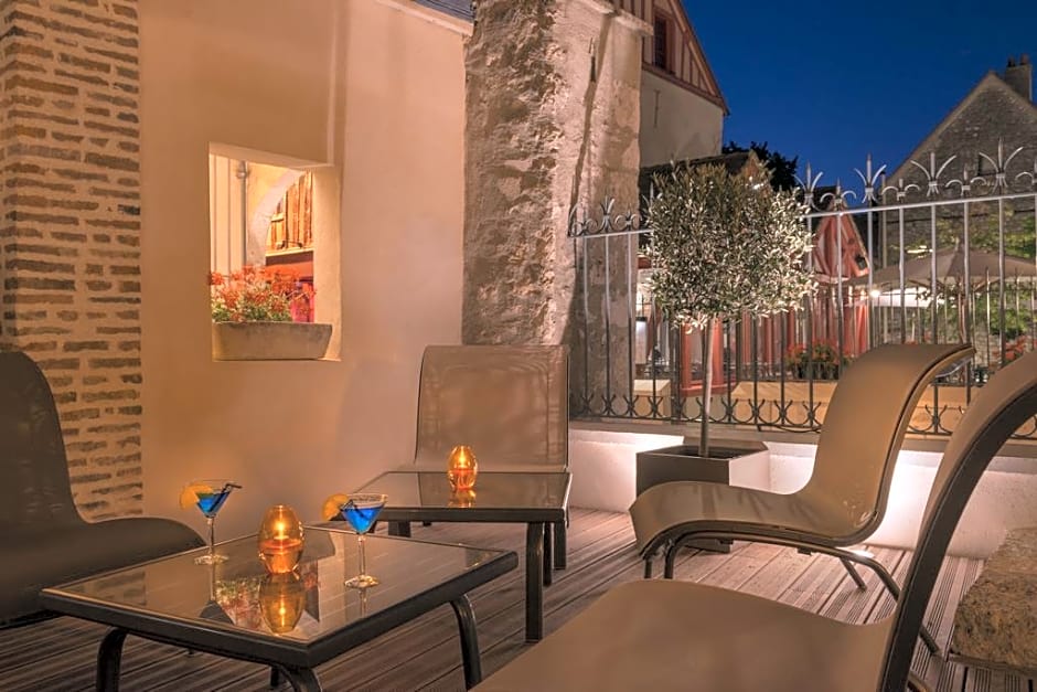 Hotel Aux Vieux Remparts, The Originals Relais (Relais du Silence)