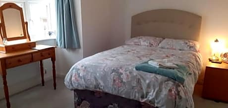 Beautiful En-suite room with stairs