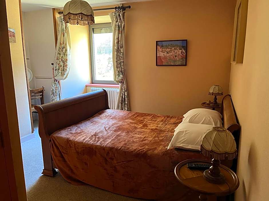 Gîte-Auberge du Pont de Lanau