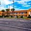 Island Inn By OYO Galveston Beach, TX