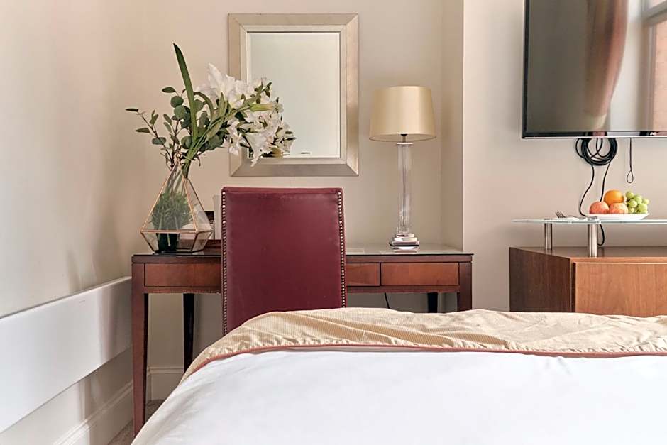 Kings Park Hotel