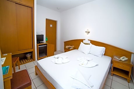 STANDARD DOUBLE OR TWIN