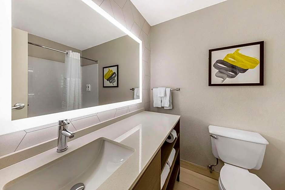 Comfort Inn & Suites Oklahoma City North - Quail Springs