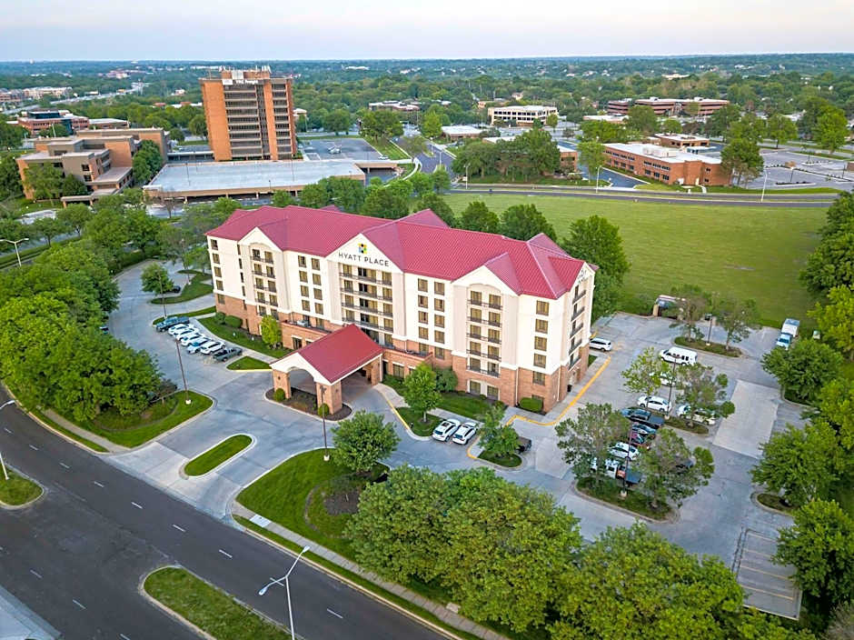 Hyatt Place Overland Park Convention Center