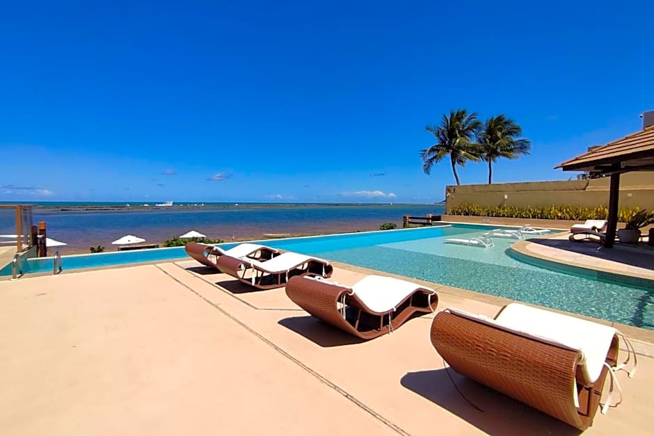 Barra Bali - Condomínio Pé na Areia Vista Mar