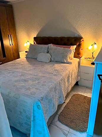 Bela casa, 2 qtos Taguatinga-DF