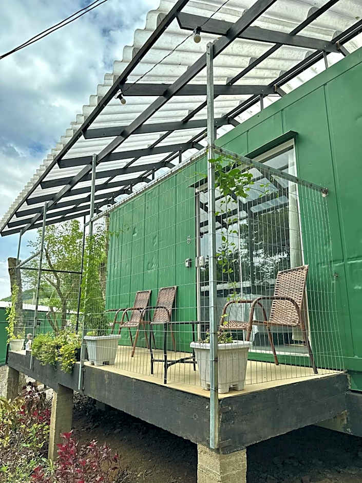 Pousada Jardim Encantado - Suítes em Container na cidade do Cristo Protetor - Encantado RS