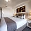 Oaks Brisbane Mews Suites
