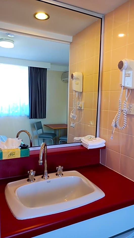 Redhill Cooma Motor Inn