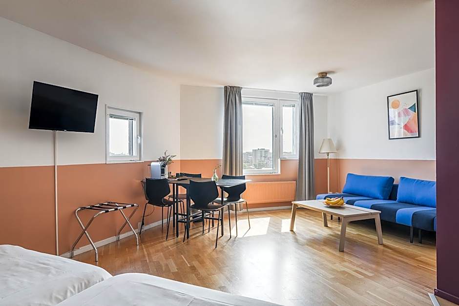 2Home Hotel Apartments