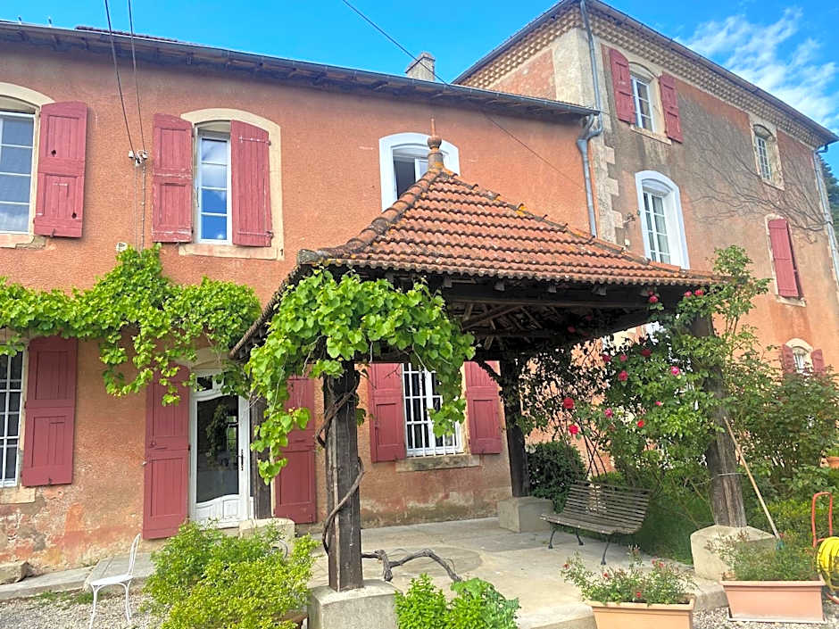 Chateau de Vaugelas - Charmant domaine près de Valence