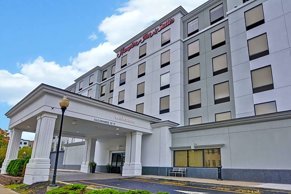 Hampton Inn By Hilton & Suites Newark-Harrison-Riverwalk