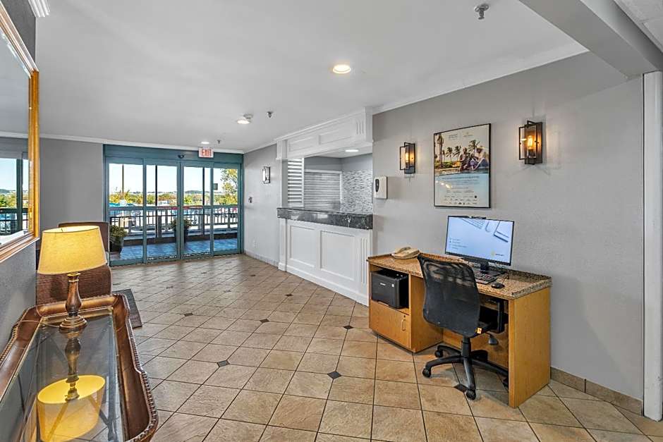 La Quinta Inn & Suites by Wyndham Cleveland Independence