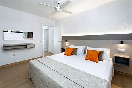 Family Apartment (6 Adults)