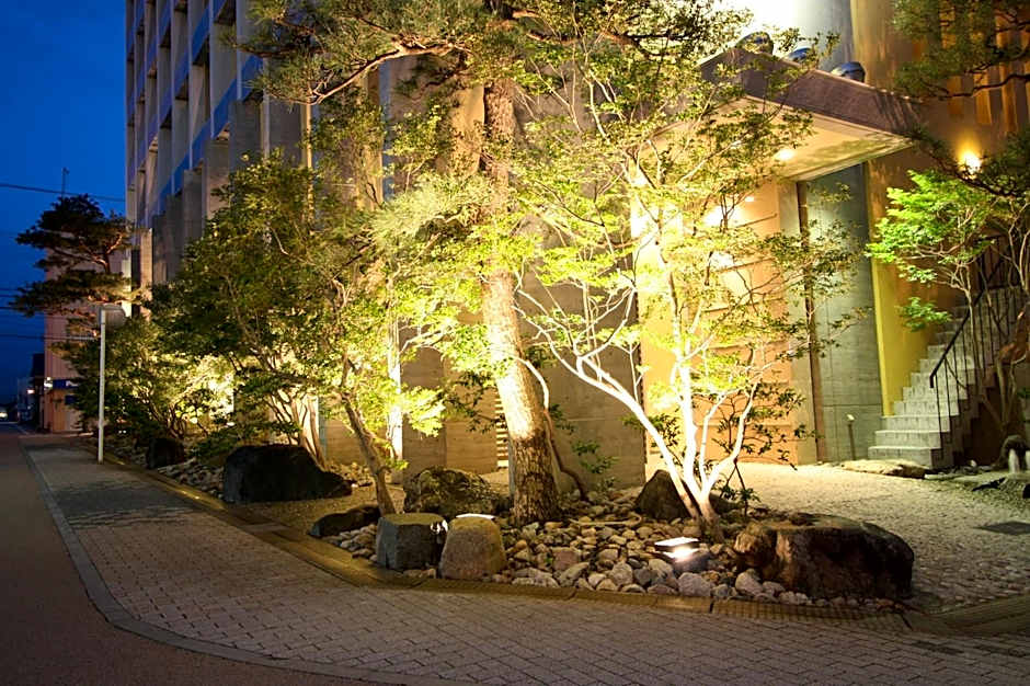 Uozu Manten Hotel Ekimae