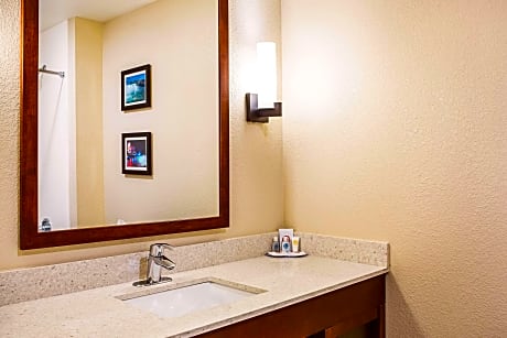 2 Double Beds, Suite, Nonsmoking