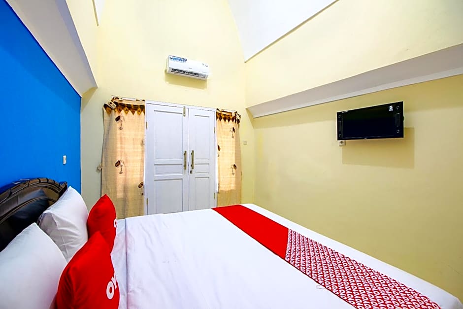 OYO 1643 Grand Monica