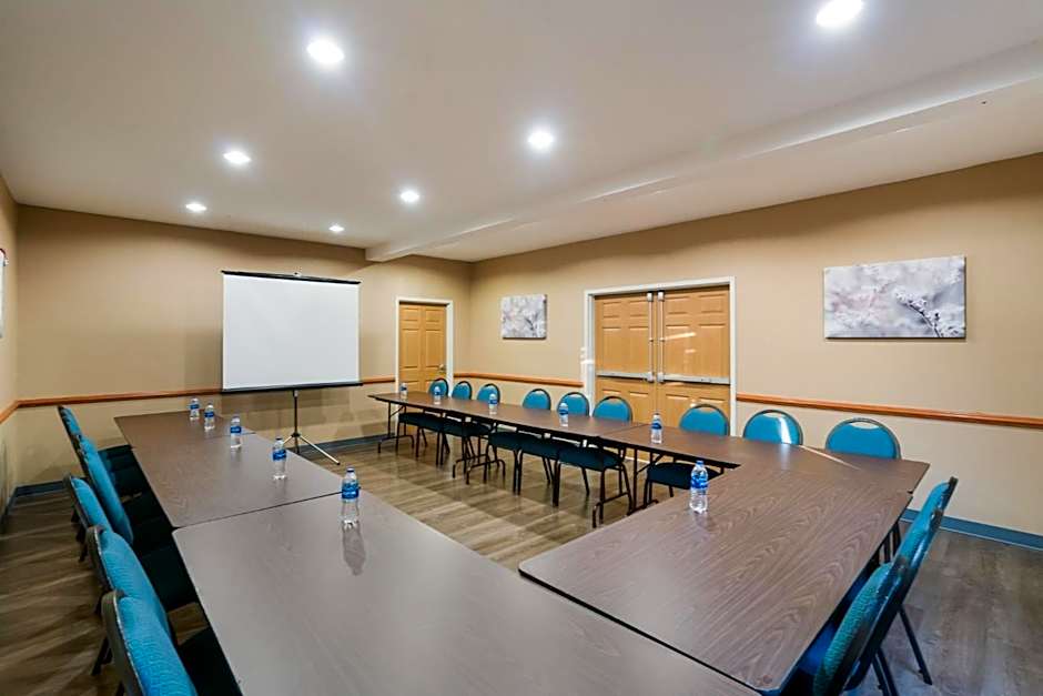 Red Roof Inn & Suites Carrollton, GA - West Georgia