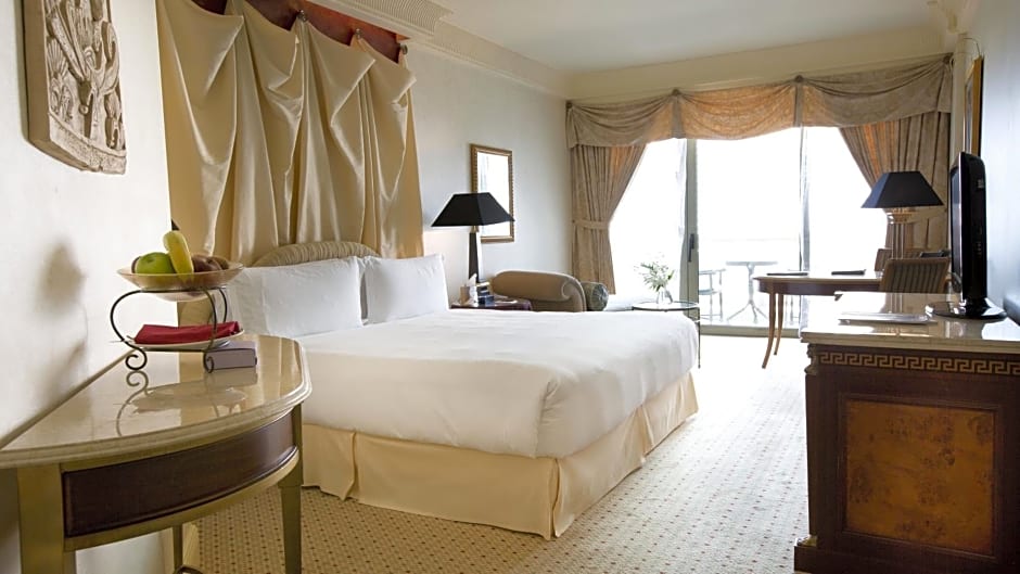 InterContinental Phoenicia Beirut by IHG