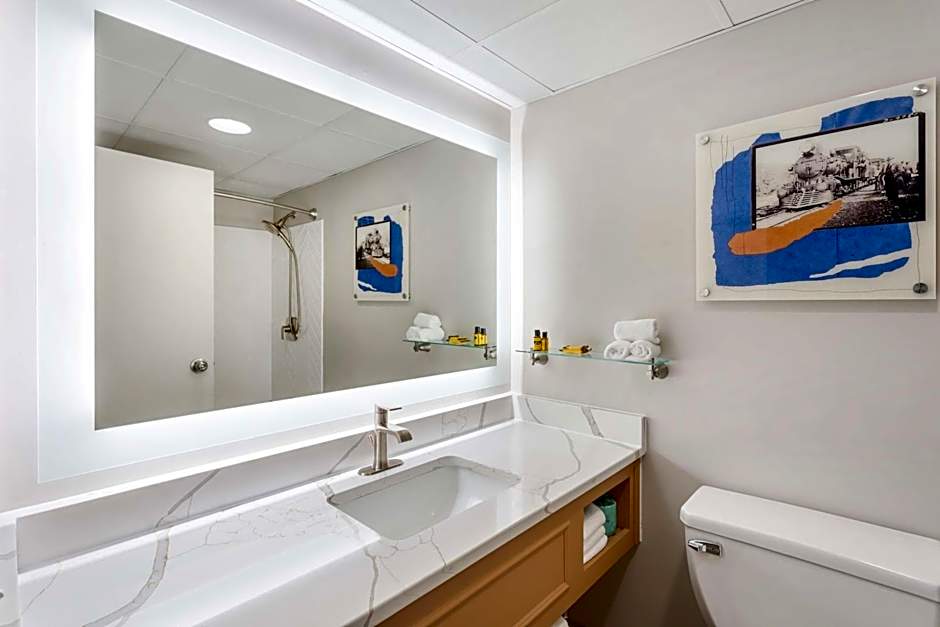 Best Western Plus Heritage Rail Inn & Suites