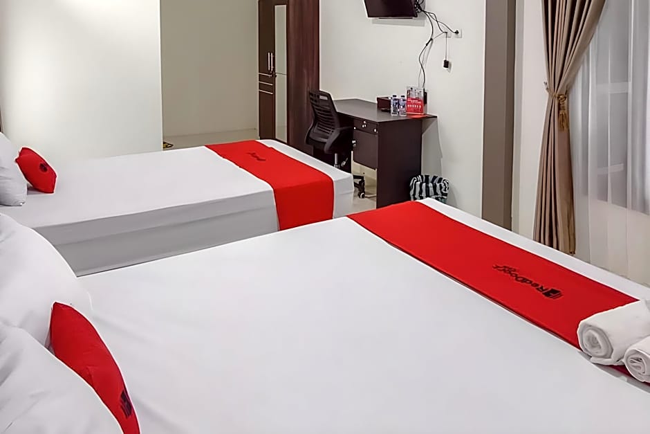 RedDoorz Syariah near RS Hermina Yogyakarta