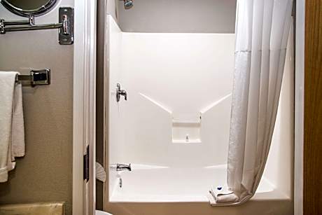 2 Double Beds, Non-Smoking, Mini Bar, Microwave, Full Breakfast