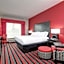 Holiday Inn & Suites Lafayette North by IHG