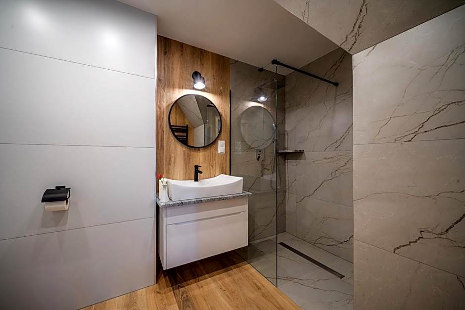 Aparthotel Rabiań-SKI 10metrów do wyciagu połączonego z całą Kotelnicą na miejscu wypoożyczalnia z serwisem