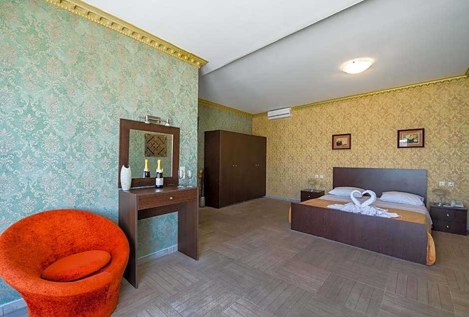 Paradice Hotel Luxury Suites