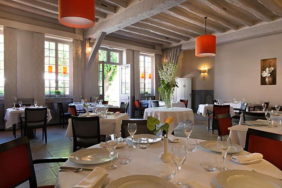 Hotel Aux Vieux Remparts, The Originals Relais (Relais du Silence)