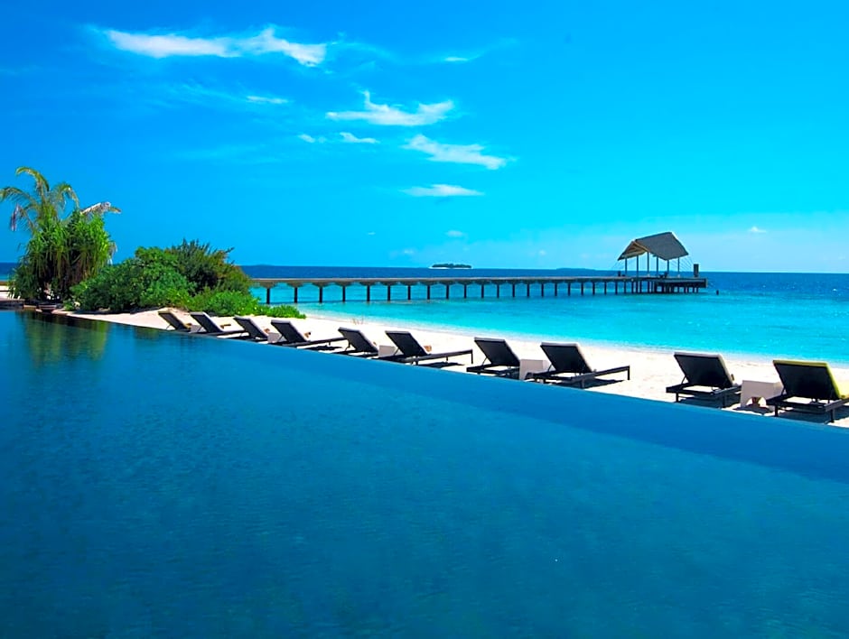NH Collection Maldives Havodda Resort