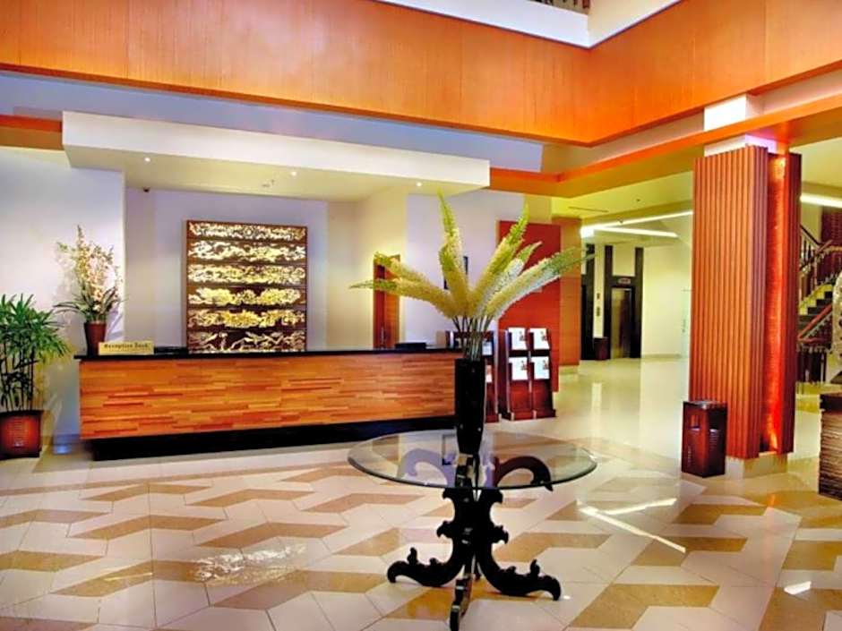 Aston Tanjung City Hotel