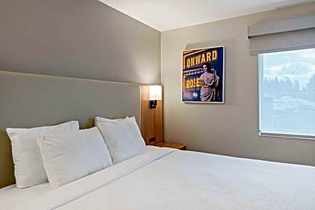King Room with Bath Tub - Disability Access/Non-Smoking