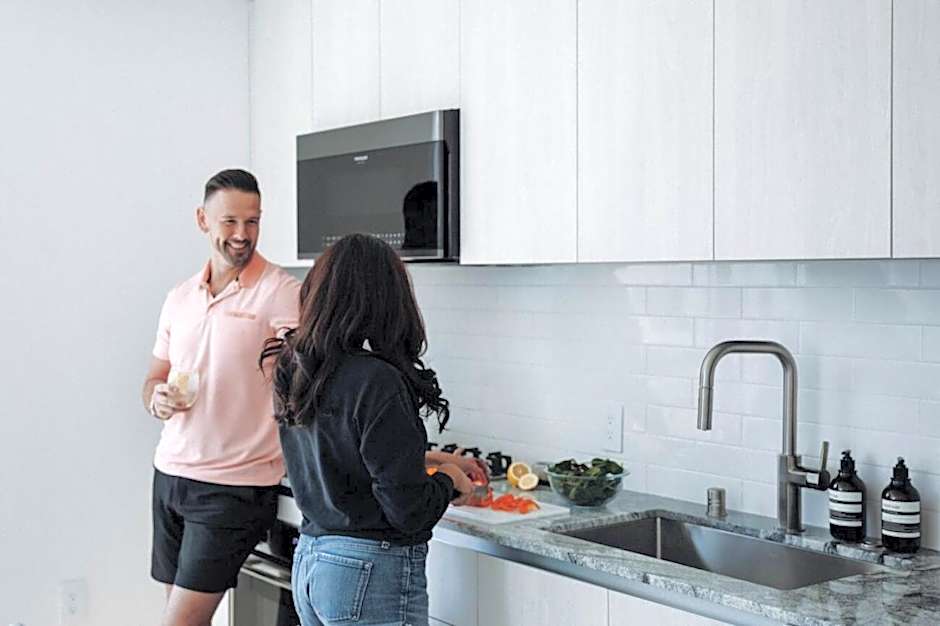 Level Long Beach - East Village