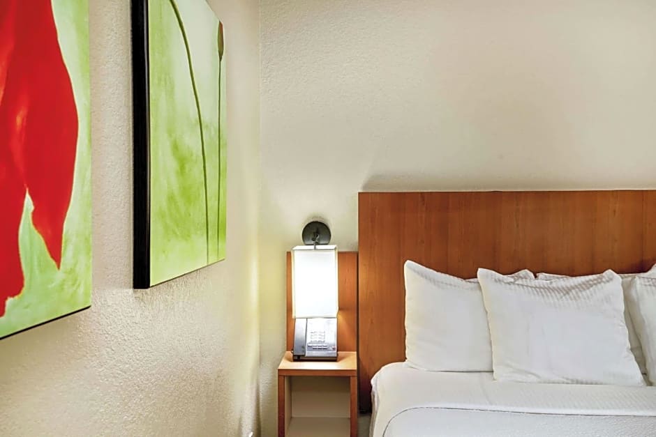 La Quinta Inn & Suites by Wyndham Memphis Primacy Parkway