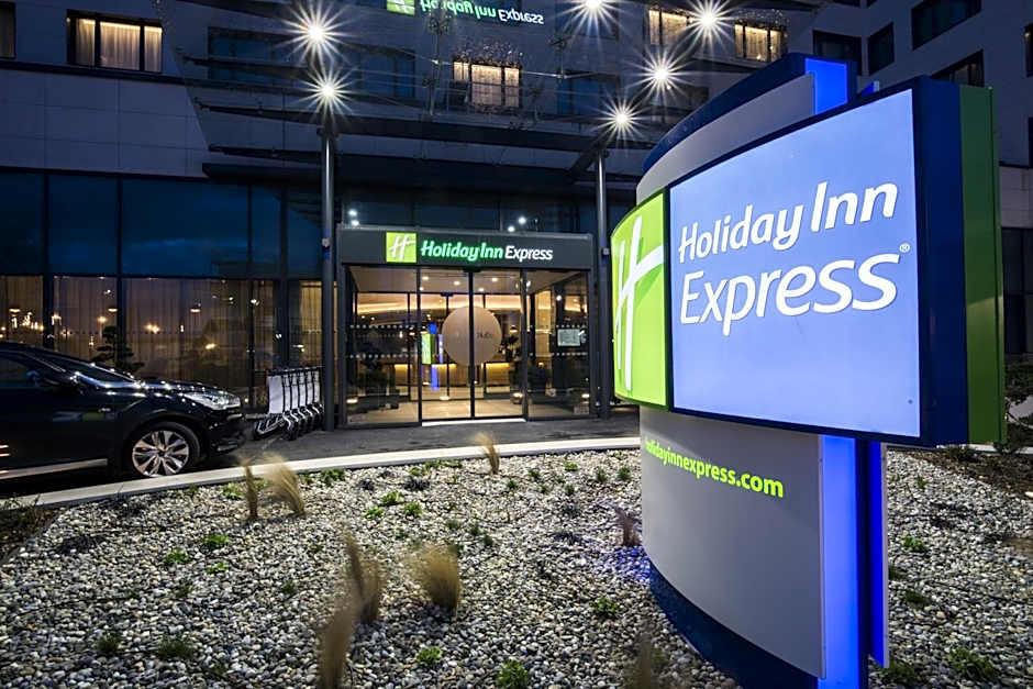 Holiday Inn Express Paris - CDG Airport By IHG